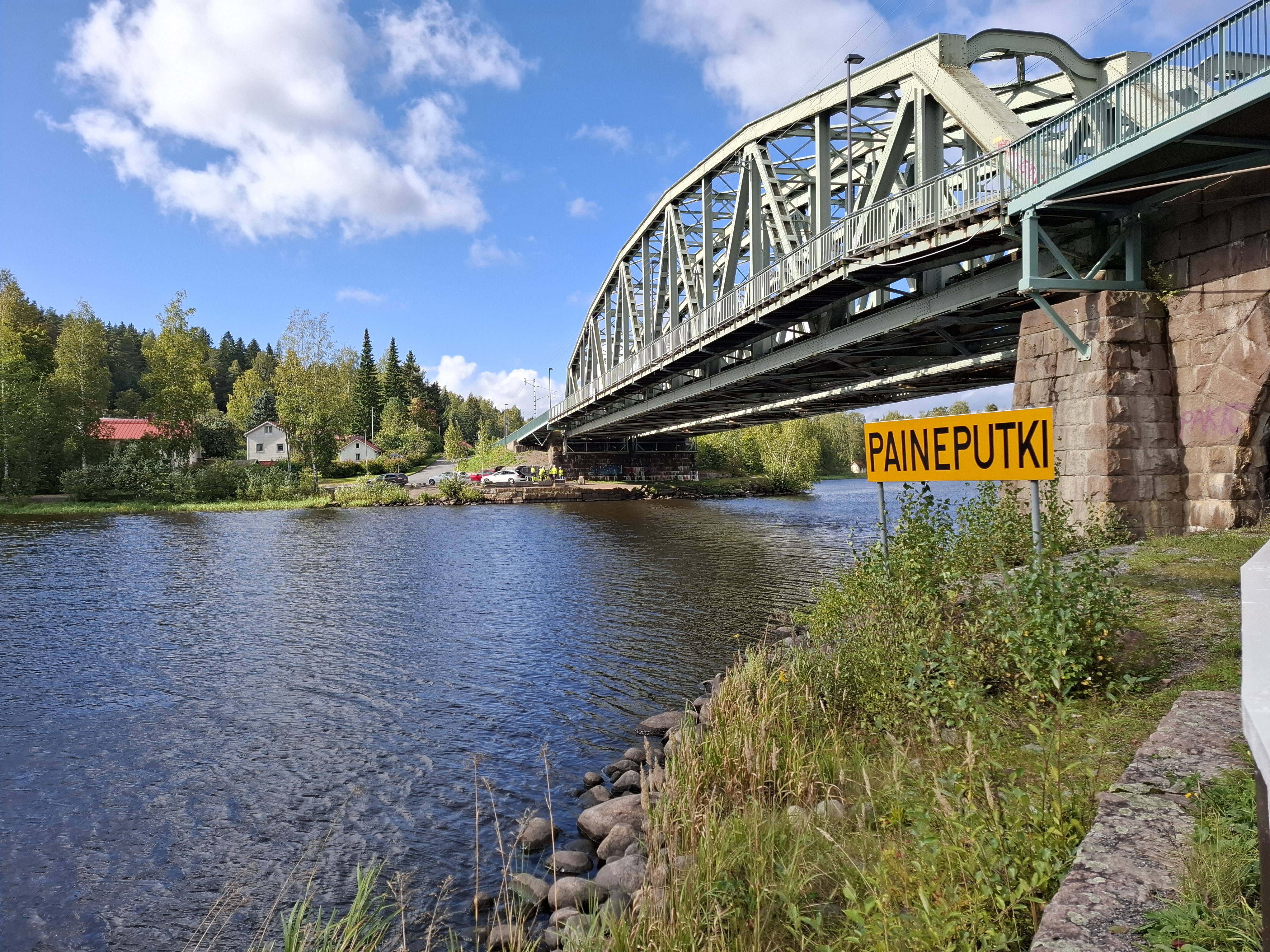 Sillanaluset ovat usein hyviä kalapaikkoja.